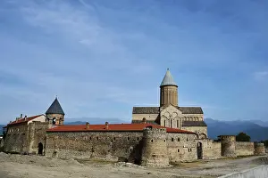 Facility: Walls of defence, defence towers and Alaverdi Cathedral