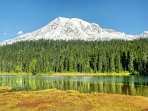 Rainier: Washington State, Mount Rainier National Park. Autumn