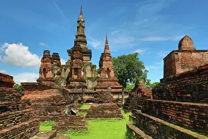 Royal: Wat Mahathat Temple, Royal Sanctuary, Sukhothai, Thailand