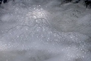 Foam: Waterfall Bubbles