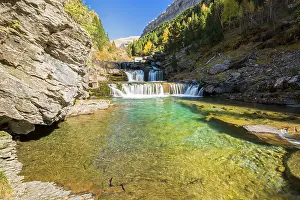 Sergio Arias: Waterfall gradas de Soaso