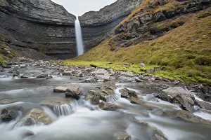 Ekmanfjord: Waterfall Hemsilfossen in Ekmanfjord - Svalbard