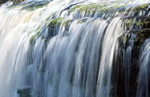 Sympathy: Waterfall - Lagune de Canaima