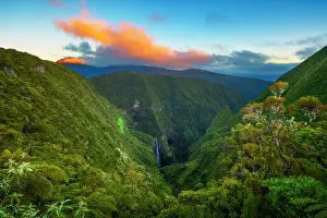Liquid: Waterfall in the Trou de Fer, Piton des Neiges Massif