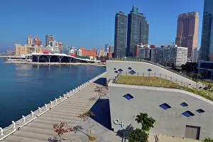 050320: Waterfront and pier in Kaohsiung Harbour, Kaohsiung