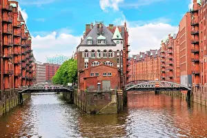 Step: Waterfront warehouses in the Speicherstadt