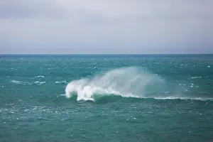 Whitecap: Wave in the ocean, Antarctica