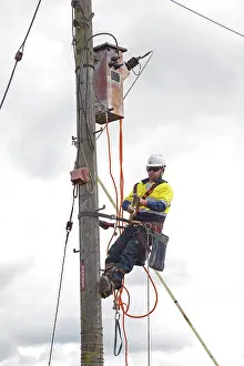 Jobs: Western Power engineer reconnecting transformer