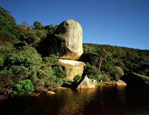 Promontory: Whale Rock, Tidal River, Wilsons Promontory National