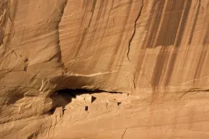 Chelly: The White House Ruin Canyon de Chelly National