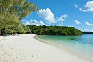 Pins: White sand beach, Bay de Kanumera, &, xce;le des