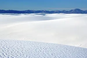 Gypsum: White Sand Dunes - sea of white gypsum dunes