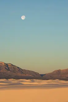 Tularosa: White Sands in the Tularosa Basin
