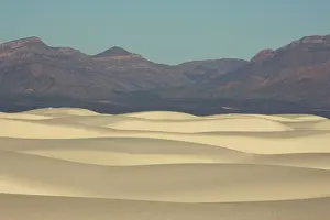 Tularosa: White Sands in the Tularosa Basin