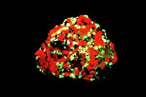 Fluorescent: Willemite in UV light