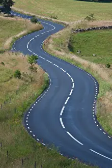 Hillside: Winding road in Havaeng - Sweden