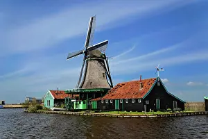 Schans: Windmill, Zaanse Schans, Holland, Netherlands