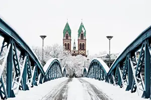 Breisgau: Winter atmosphere with snow, Blue Bridge and Stahlinger