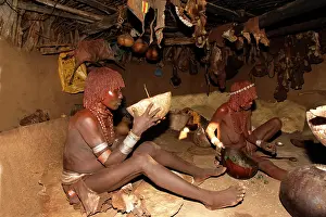 Hamer: Women inside hut, Hamer tribe
