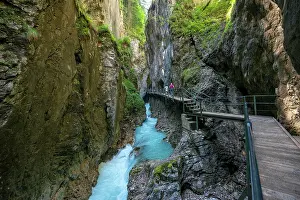 200619: Wooden bridge through the Leutasch gorge, near Mittenwald