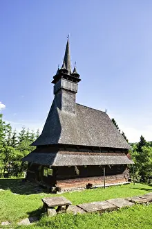 Carpenter: Wooden Church (Biserica de Lemn) in Budesti