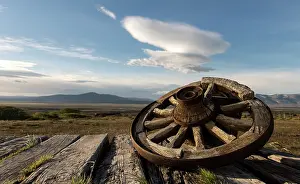 Altocumulus: Wooden Wheel with Lenticular Clouds in the background