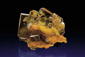 Ores: Wulfenite with Mimetite