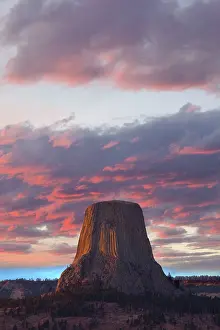 Devils: WY, Devils Tower National Monument, Sunset
