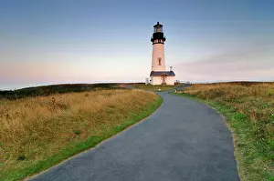 Fills: Yaquina Head Lighthouse, tallest lighthouse in Oregon