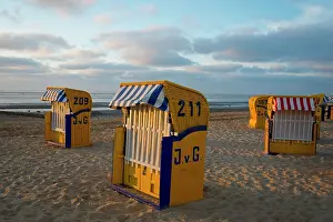 Chairs: Yellow beach chairs during off-season, Duhnen, Cuxhaven