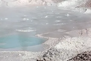 Bubbling: Yellowstone National Park - bubbling mud of the