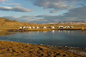Automobile: Yurt camp