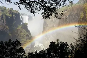 Zamiba: Zimbabwe - View of the Zambezi River and the Victoria